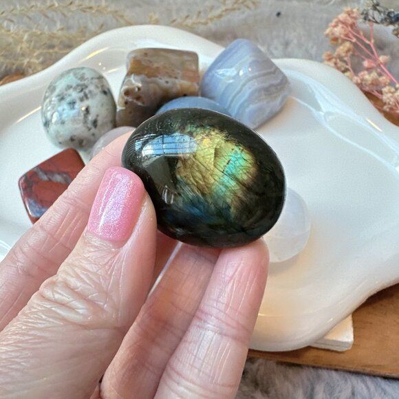 Set of 9 Crystal Tumbles - Picture 4 of 10